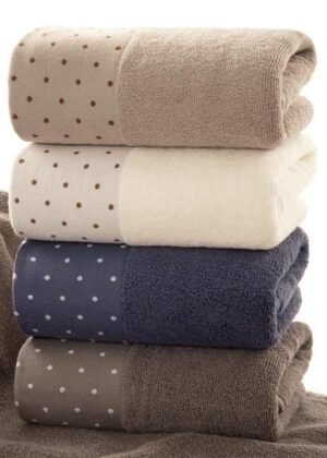 Cotton Towel with Circles Pattern